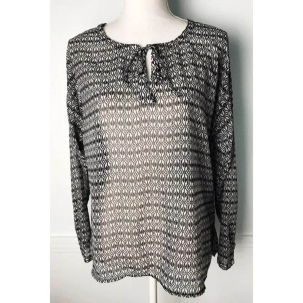Old Navy • Black White Pattern Sheer Blouse